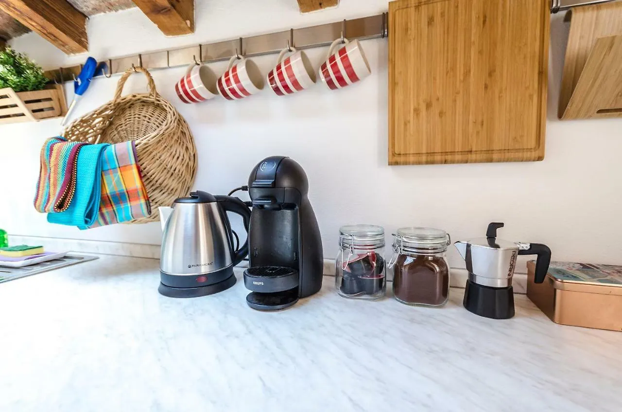 Altabella Panoramic Terrace Apartment Болонья Италия